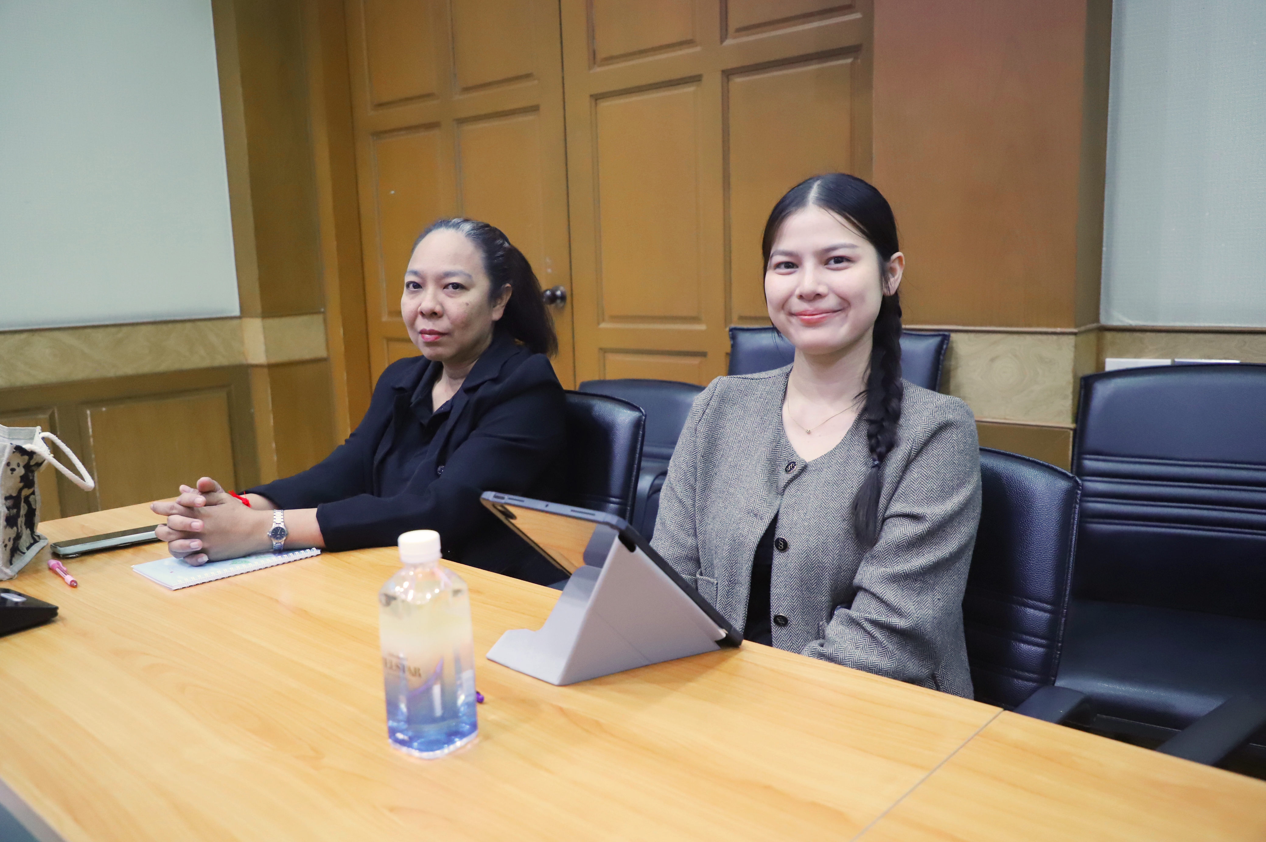 title - สำนักบริหารกองทุน (สบท.)  จัดการประชุมภายใน เพื่อติดตามเร่งรัดการดำเนินงานตามกรอบหน้าที่และตัวชี้วัด